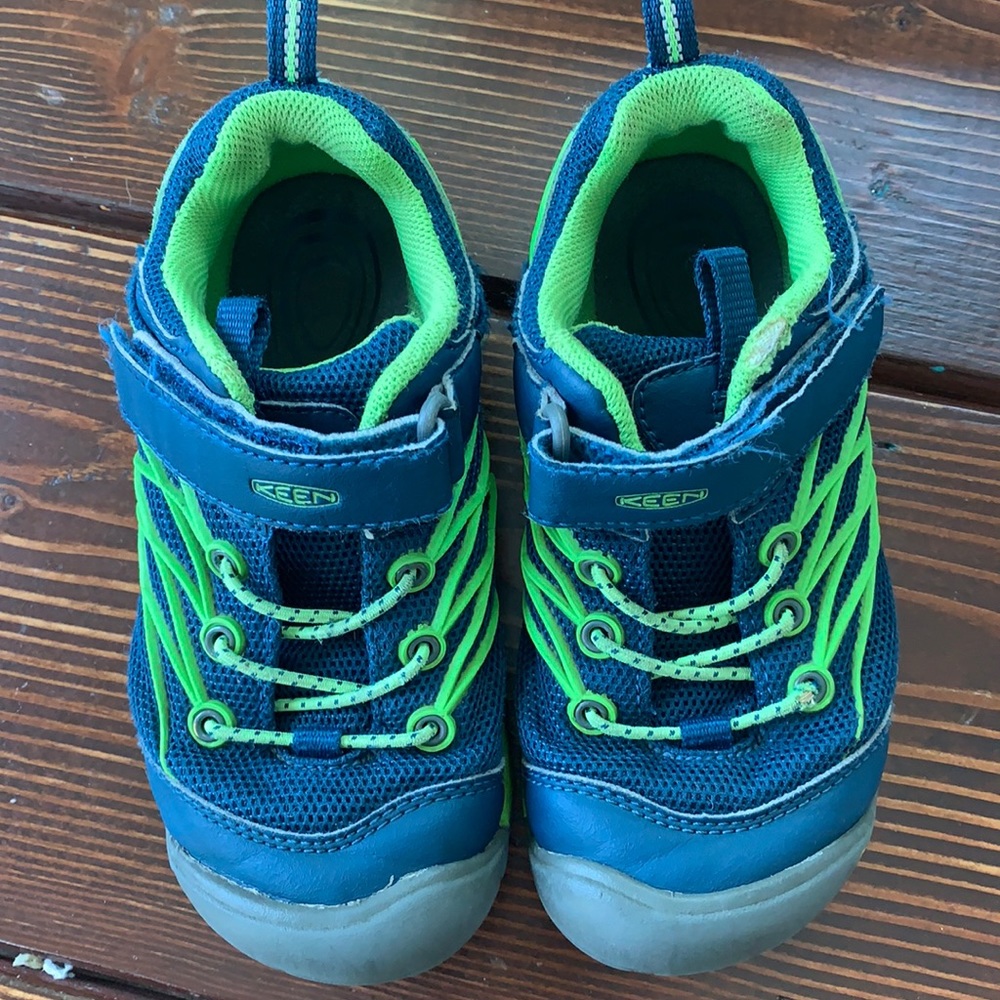 Keen shoes size 12